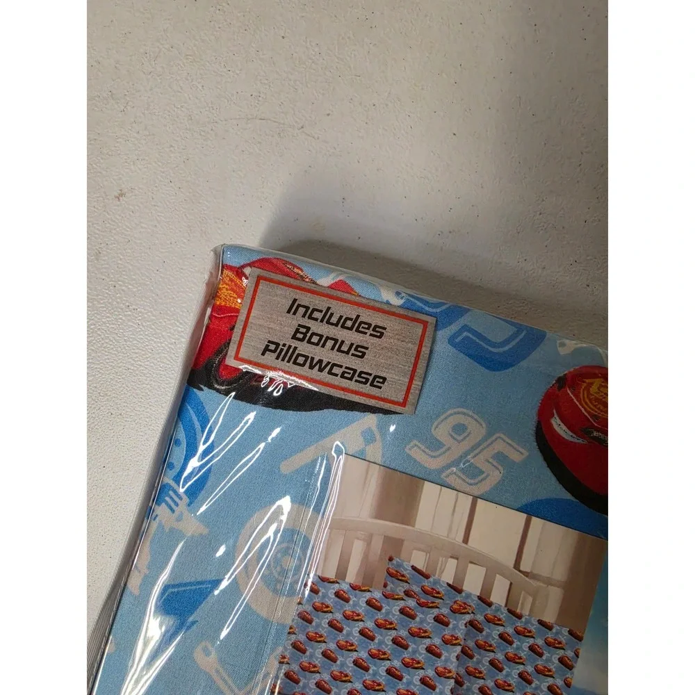 Disney Pixar Cars Lightning McQueen 4PC Twin Sheet Set Blue Red Racing Bedding
